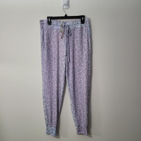 Sundry Leopard Print Jogger Pants - Picture 2 of 8